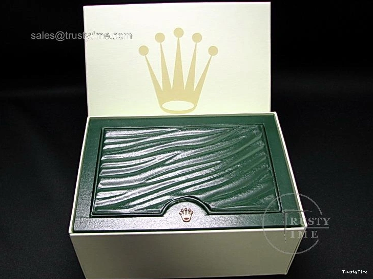 0816 Effortless ROLBOX002 – Rolex 2006 Edition Box and Papers 845